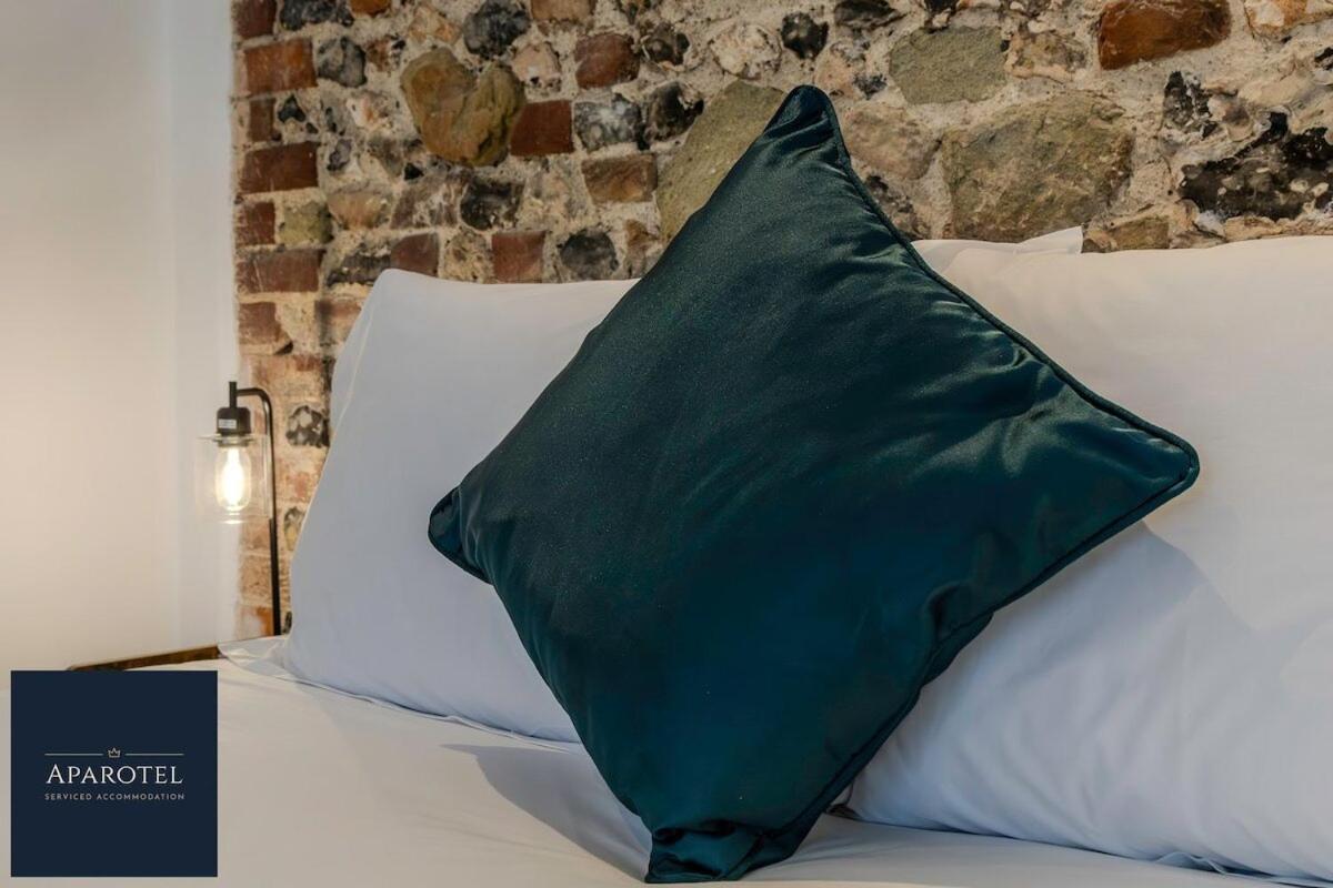 Aparotel Serviced Apartments - Stonehenge, Amesbury Town Centre 部屋 写真