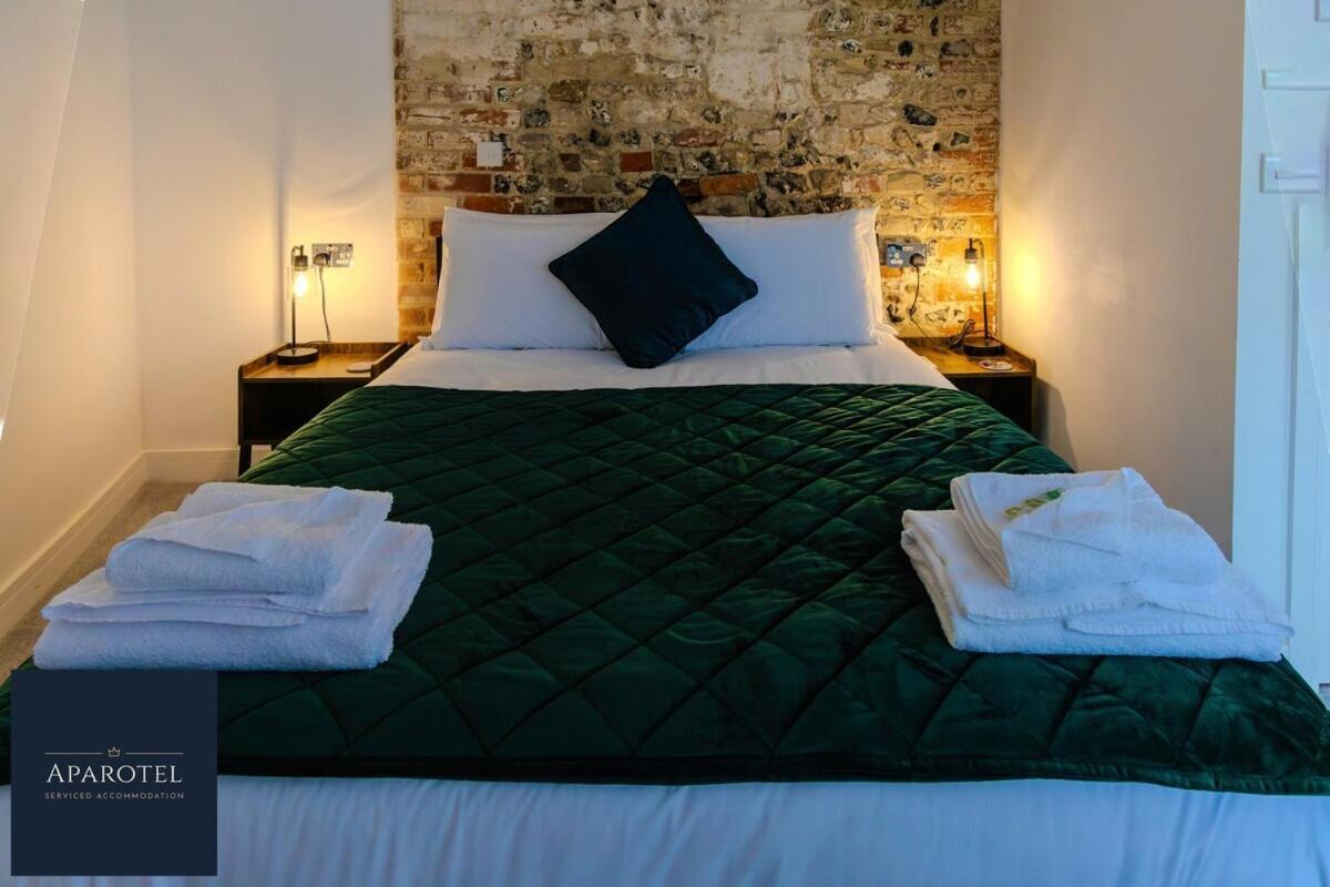 Aparotel Serviced Apartments - Stonehenge, Amesbury Town Centre 部屋 写真