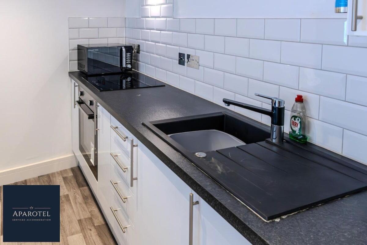 Aparotel Serviced Apartments - Stonehenge, Amesbury Town Centre 部屋 写真
