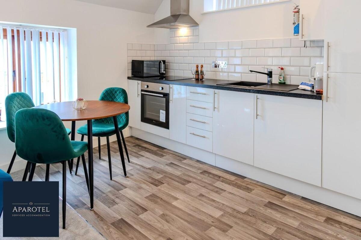 Aparotel Serviced Apartments - Stonehenge, Amesbury Town Centre 部屋 写真