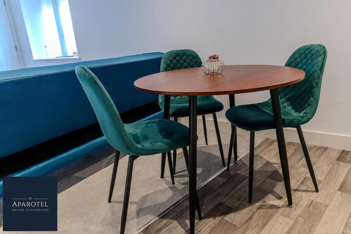 Aparotel Serviced Apartments - Stonehenge, Amesbury Town Centre 部屋 写真