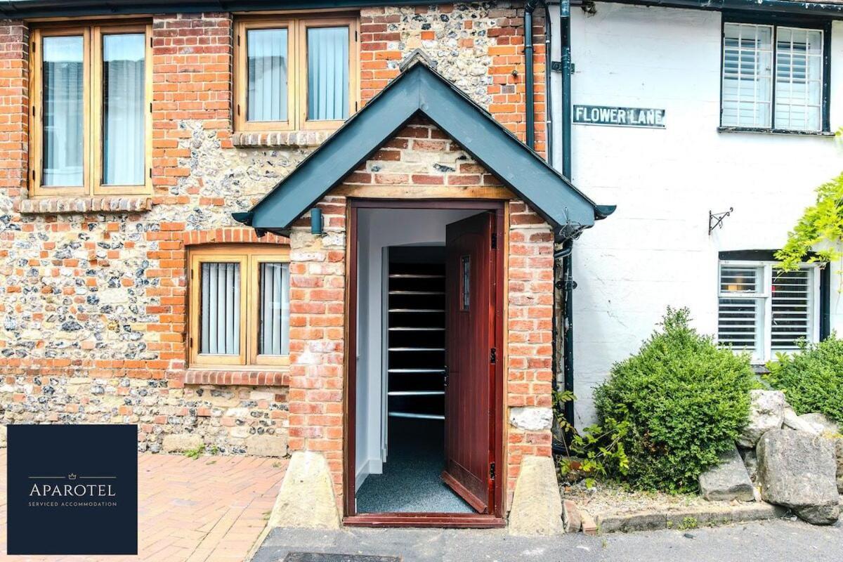 Aparotel Serviced Apartments - Stonehenge, Amesbury Town Centre 部屋 写真