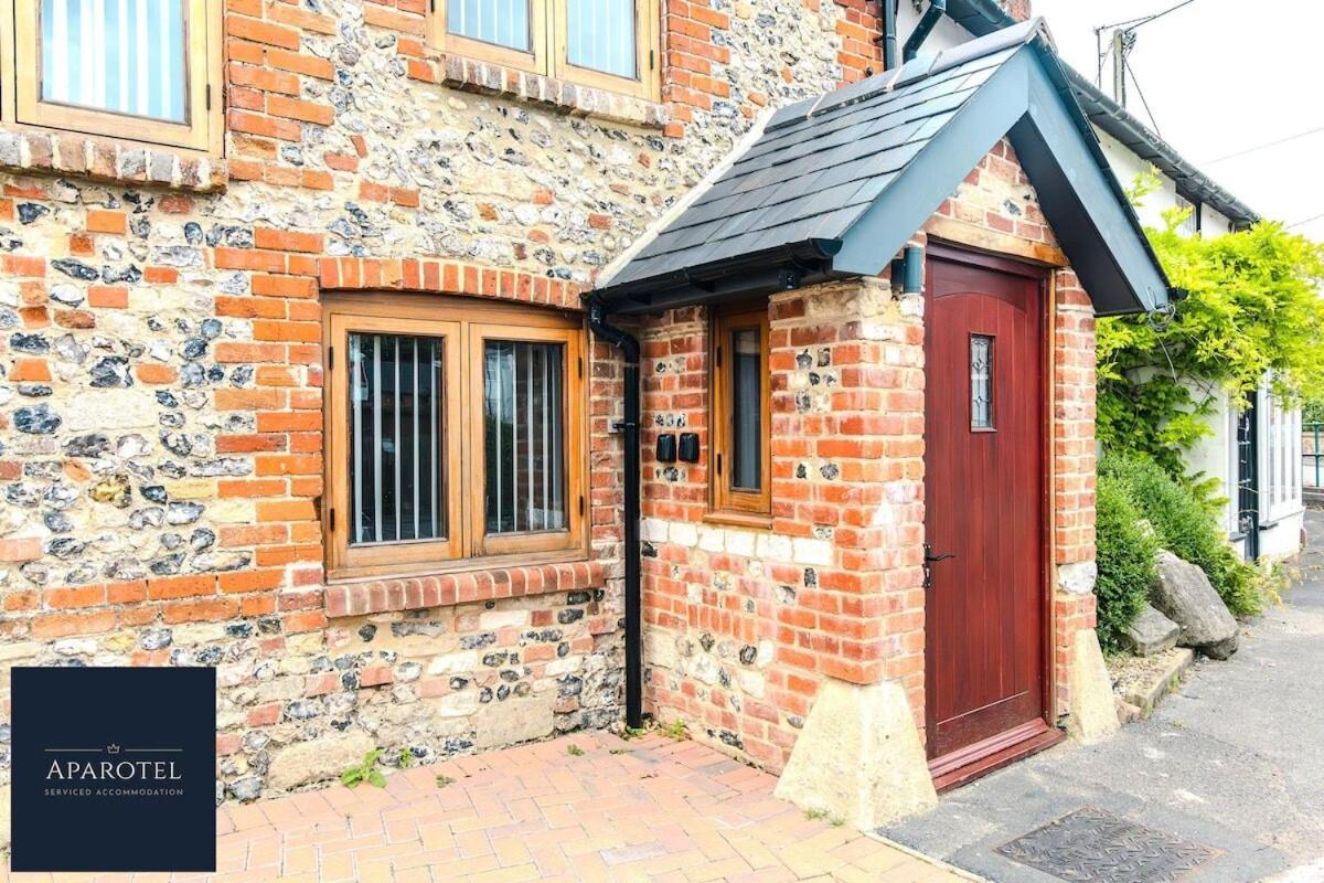 Aparotel Serviced Apartments - Stonehenge, Amesbury Town Centre 部屋 写真