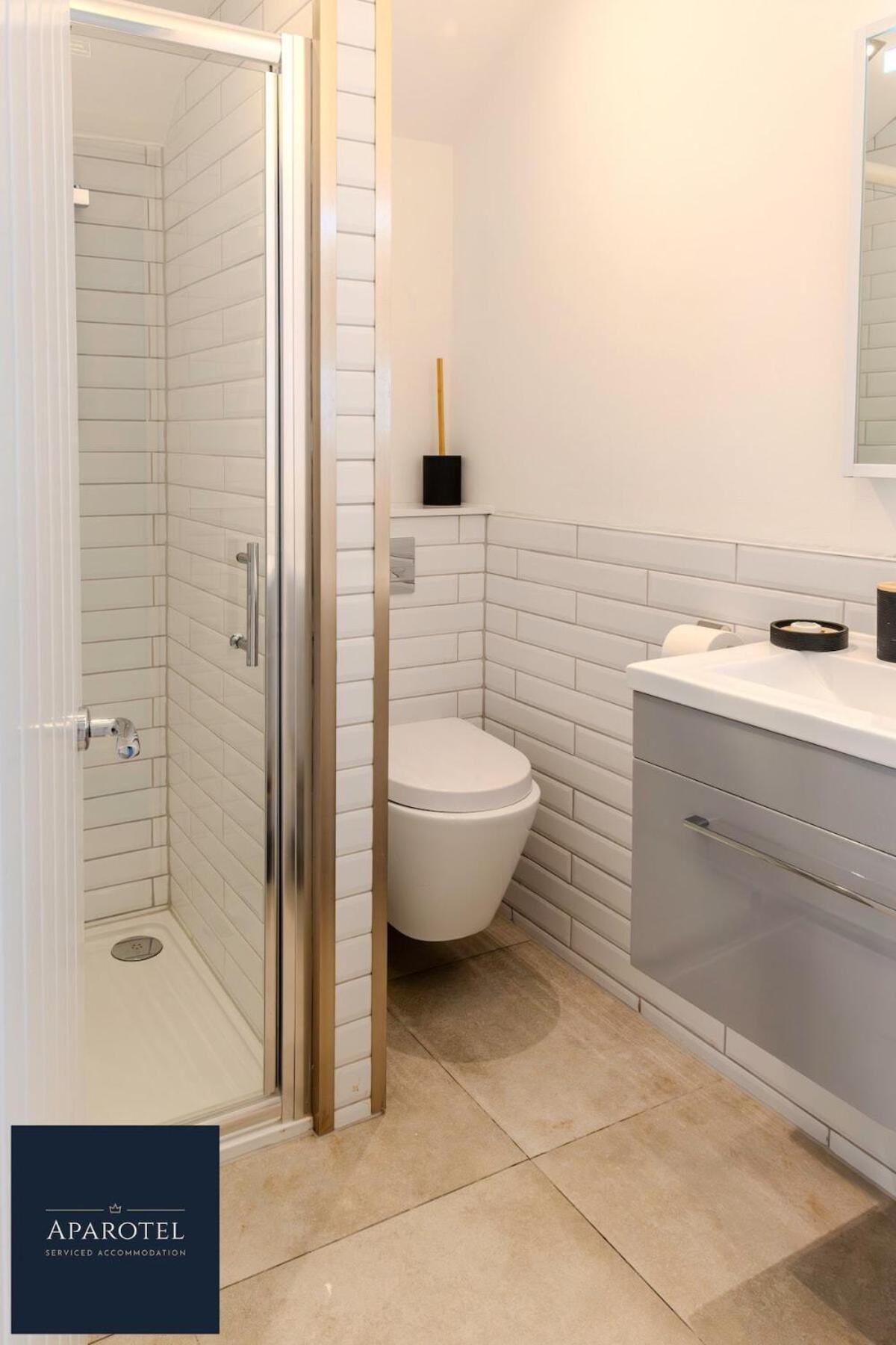 Aparotel Serviced Apartments - Stonehenge, Amesbury Town Centre 部屋 写真