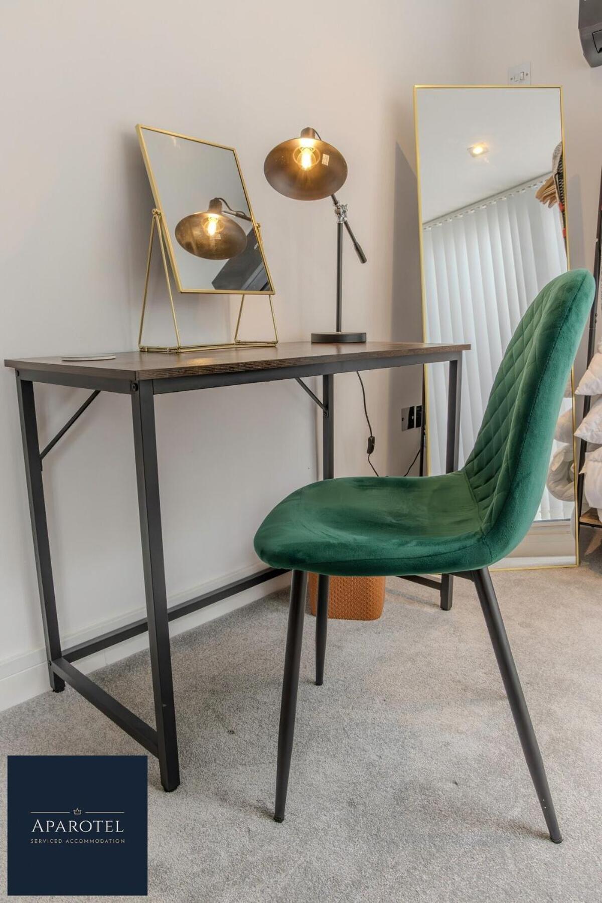 Aparotel Serviced Apartments - Stonehenge, Amesbury Town Centre 部屋 写真